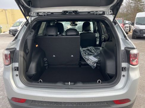 New 2026 Jeep Compass Limited image 17