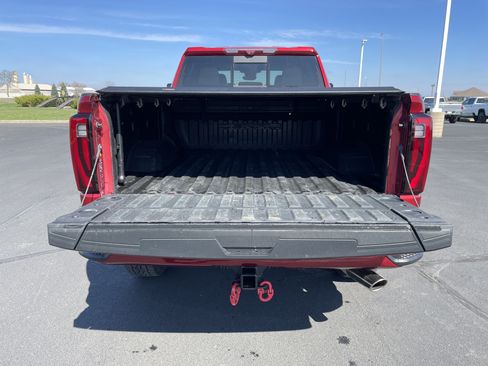 Used 2024 GMC Sierra 3500 Denali w/ Technology Package AWD/4WD image 24