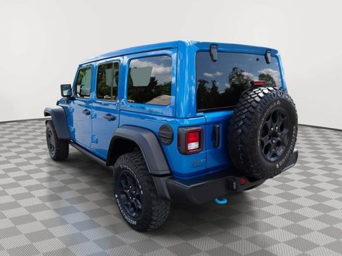 Used 2023 Jeep Wrangler Unlimited w/ Sun & Screen Package AWD/4WD image 7