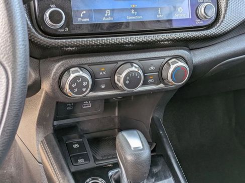 Used 2023 Nissan Kicks SV image 21