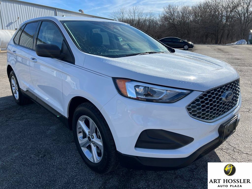 Used 2024 Ford Edge SE AWD/4WD image 5