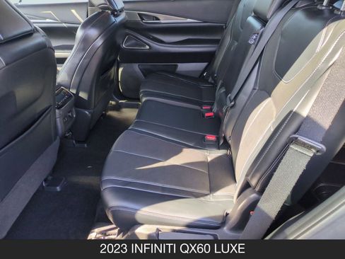 Used 2023 INFINITI QX60 Luxe w/ Vision Package image 15