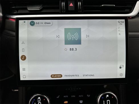 Used 2023 Jaguar F-PACE SVR image 16
