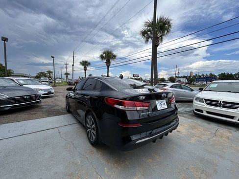 Used 2019 Kia Optima LX w/ LX 17" Wheel Package FWD image 5