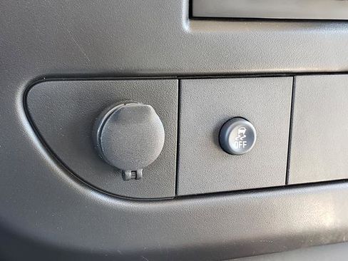 Used 2014 Chevrolet Express 1500 RWD image 23