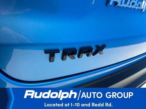 Used 2025 Chevrolet Trax RS image 9