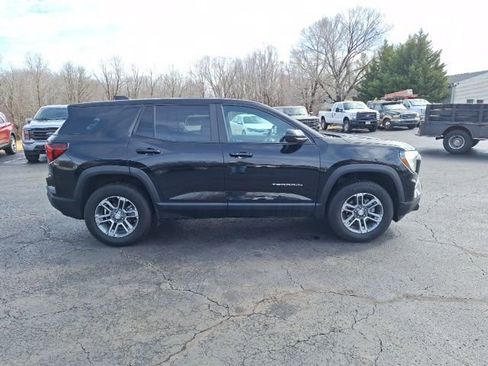 Used 2025 GMC Terrain Elevation image 2