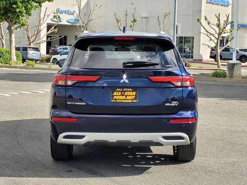 Used 2024 Mitsubishi Outlander 4WD Plug-In Hybrid image 5