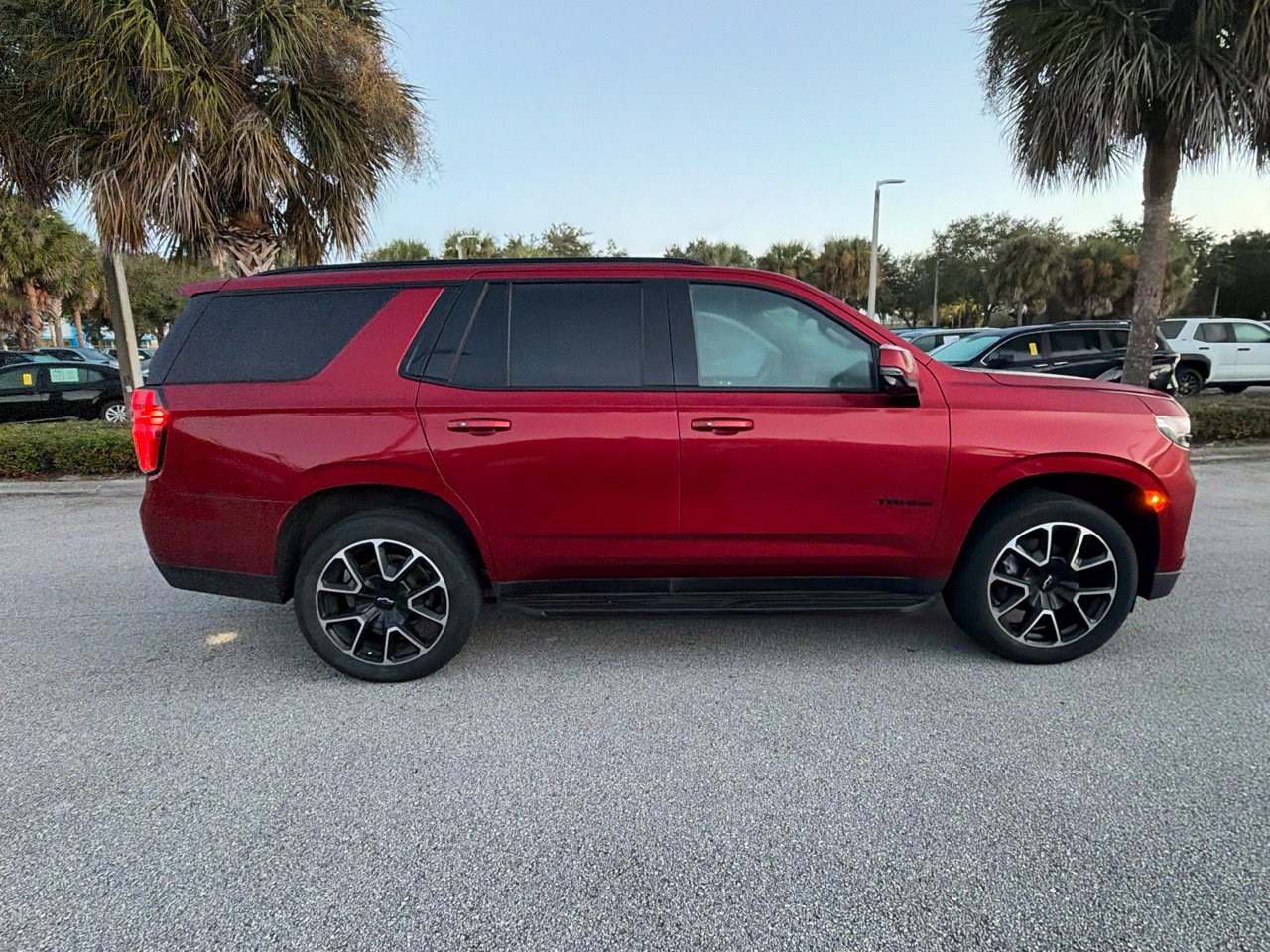 Used 2021 Chevrolet Tahoe RST w/ Luxury Package RWD image 5