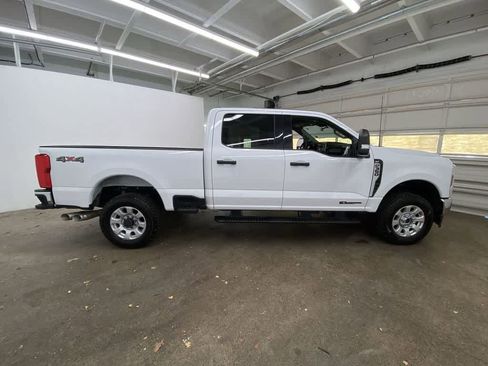 Used 2024 Ford F350 XLT image 7
