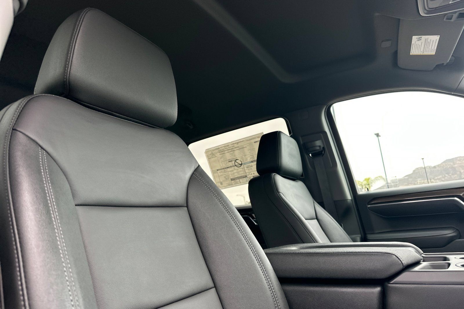 New 2026 Chevrolet Silverado 1500 LT w/ Leather Package RWD image 16
