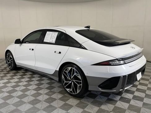 Used 2024 Hyundai Ioniq 6 Limited RWD image 4