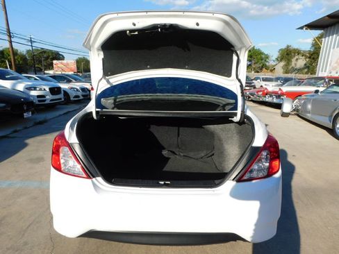 Used 2017 Nissan Versa SV image 15