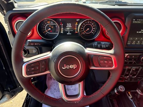 Used 2023 Jeep Wrangler Unlimited Rubicon w/ Cold Weather Group image 15