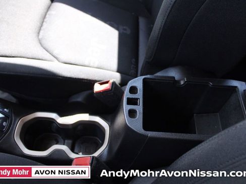 Used 2015 Jeep Renegade Sport w/ Power & Air Group image 34