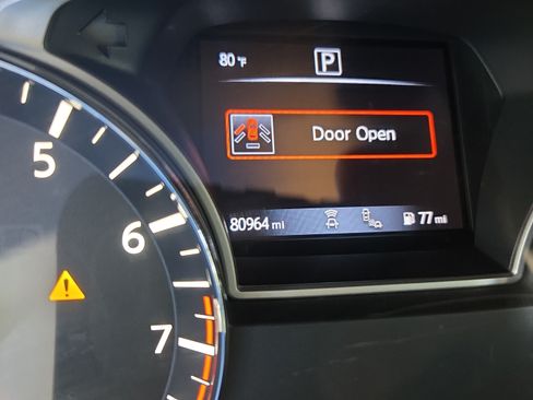 Used 2020 Nissan Pathfinder SV FWD image 26