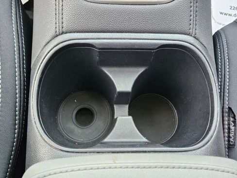 Used 2021 Subaru Outback Premium image 22