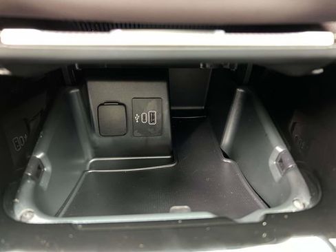 Used 2025 Ford Explorer Platinum w/ LUX Leather Package image 22