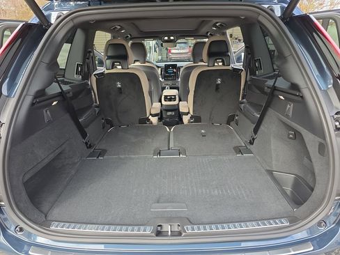 New 2026 Volvo XC90 B6 Plus image 22