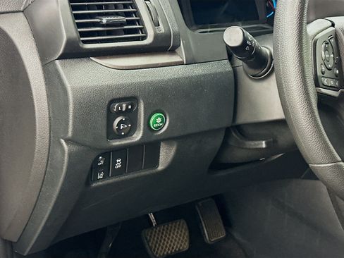 Used 2022 Honda Pilot Sport image 17