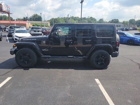 Used 2017 Jeep Wrangler Unlimited Rubicon w/ Dual Top Group AWD/4WD image 4