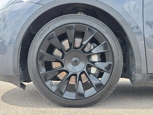 Used 2021 Tesla Model Y Long Range AWD/4WD image 24