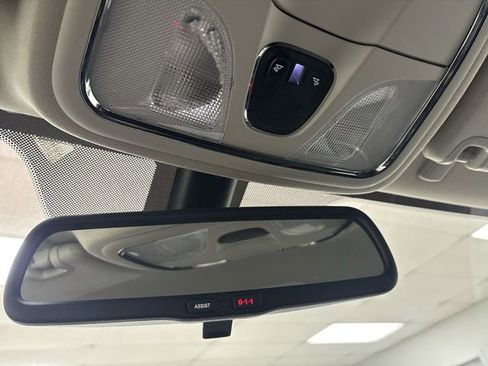 Used 2017 Jeep Cherokee Latitude w/ Cold Weather Group image 46