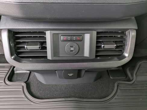 New 2026 Ford F150 Platinum w/ Equipment Group 700A Standard image 16