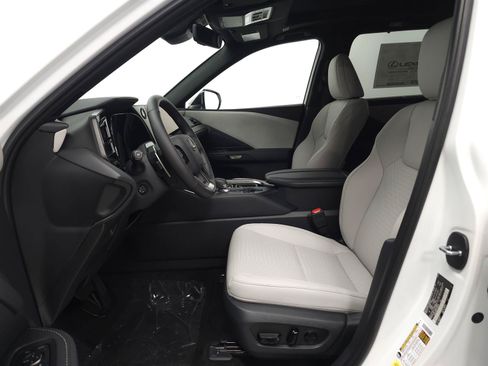 New 2026 Lexus TX 350 AWD image 4