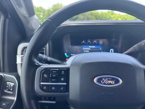 Used 2025 Ford F350 Lariat w/ Lariat Ultimate Package AWD/4WD image 17