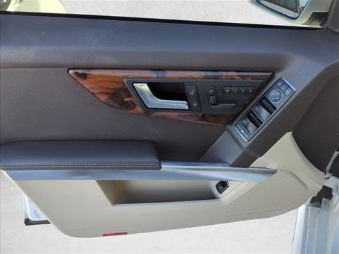 Used 2013 Mercedes-Benz GLK 350 2WD image 11