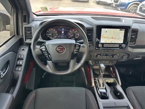 Used 2024 Nissan Frontier Pro-X w/ Pro Convenience Package image 11