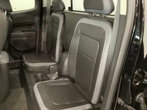 Used 2018 Chevrolet Colorado Z71 AWD/4WD image 14