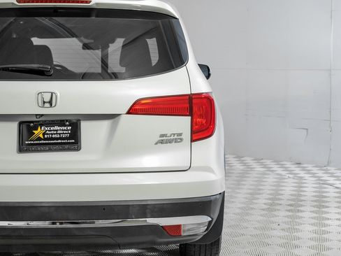 Used 2018 Honda Pilot Elite image 49