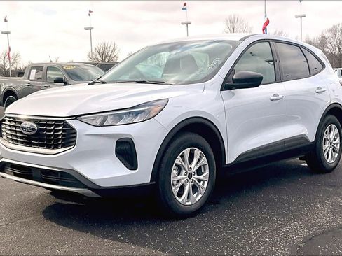 New 2026 Ford Escape Active image 2
