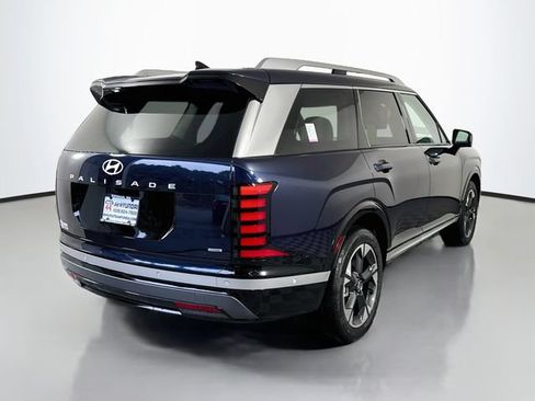 Used 2026 Hyundai Palisade Limited AWD/4WD image 5