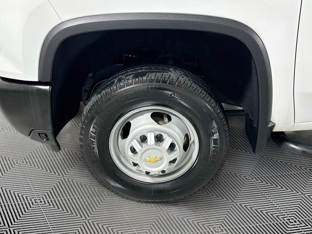 Used 2025 Chevrolet Silverado 3500 W/T w/ WT Convenience Package AWD/4WD image 25
