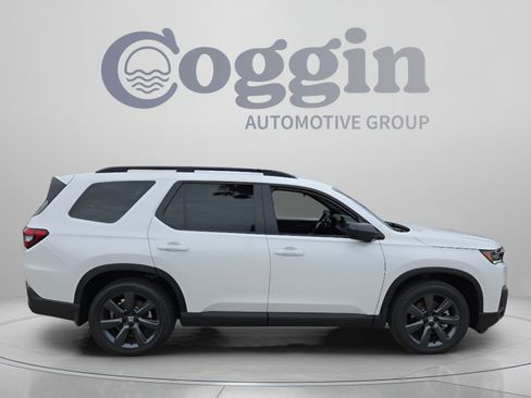 New 2026 Honda Pilot Sport image 6