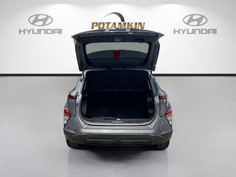 Used 2025 Hyundai Kona SEL FWD image 25