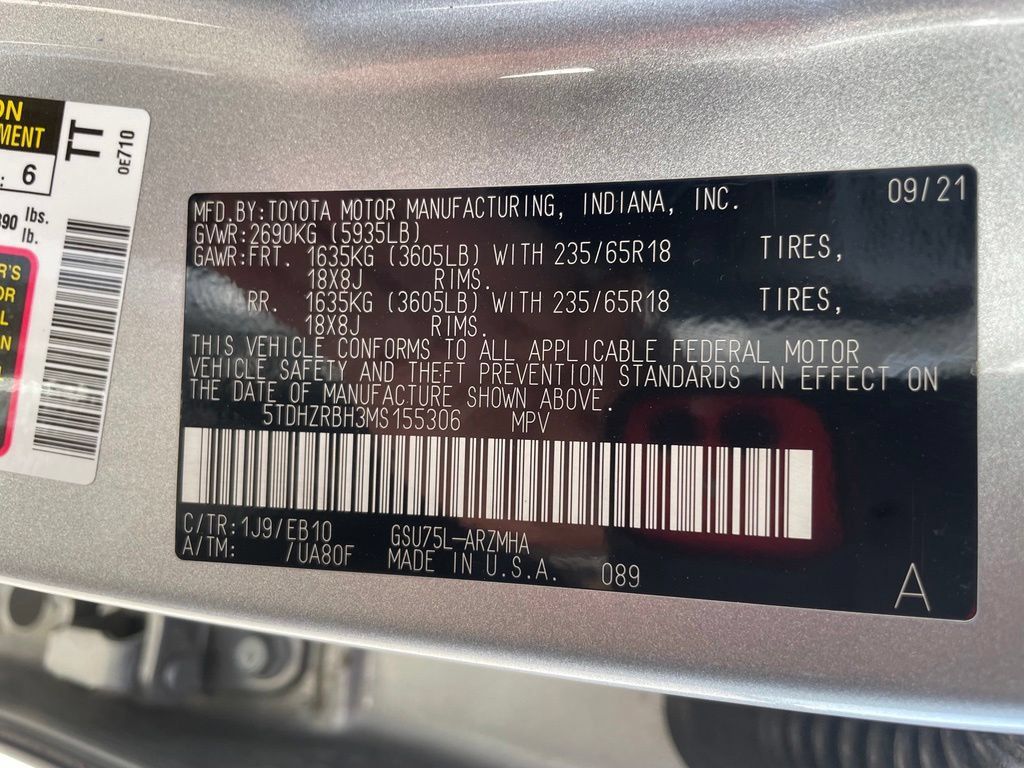 Used 2021 Toyota Highlander XLE AWD/4WD image 21