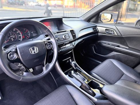 Used 2016 Honda Accord Sport image 9
