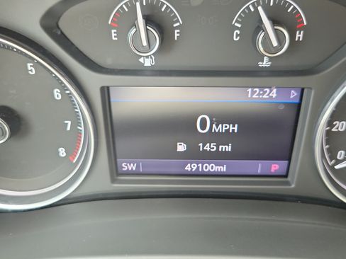 Used 2022 Buick Enclave Essence FWD image 30