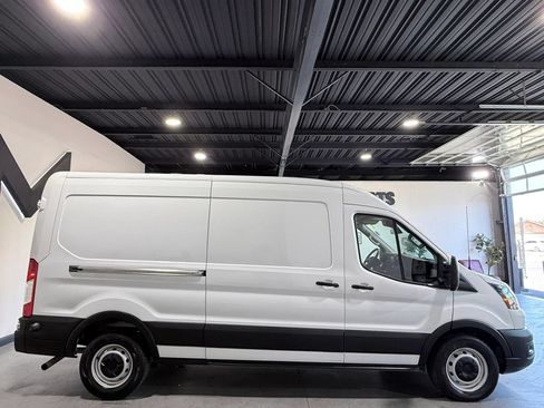 Used 2020 Ford Transit 250 Medium Roof RWD image 5