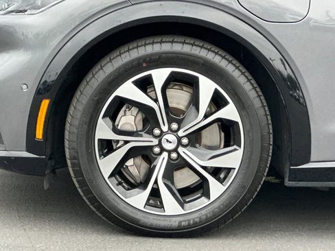 Used 2021 Ford Mustang Mach-E Premium image 26