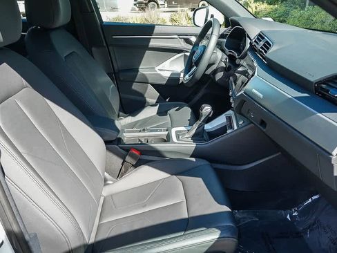 Used 2023 Audi Q3 2.0T Premium w/ Convenience Package image 19