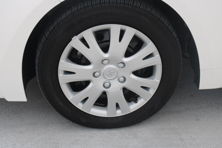 Certified 2025 Toyota Corolla LE w/ Convenience Package FWD image 9