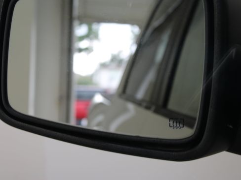 Used 2014 RAM 1500 Lone Star RWD image 23