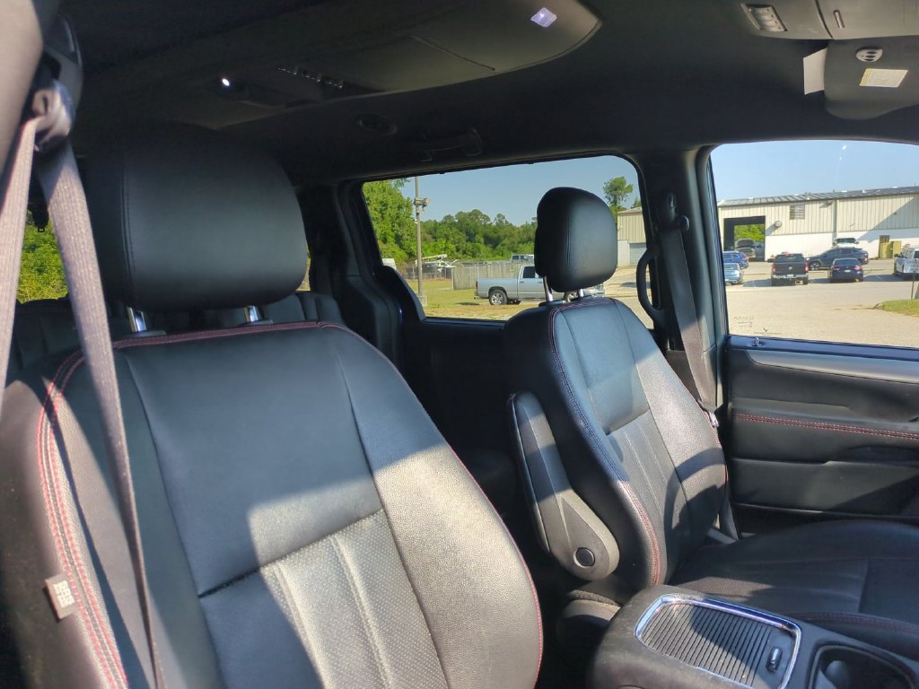 Used 2020 Dodge Grand Caravan GT FWD image 33
