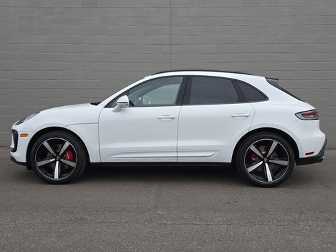 New 2026 Porsche Macan S image 2