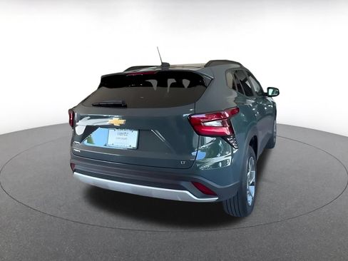 Used 2025 Chevrolet Trax LT FWD image 15